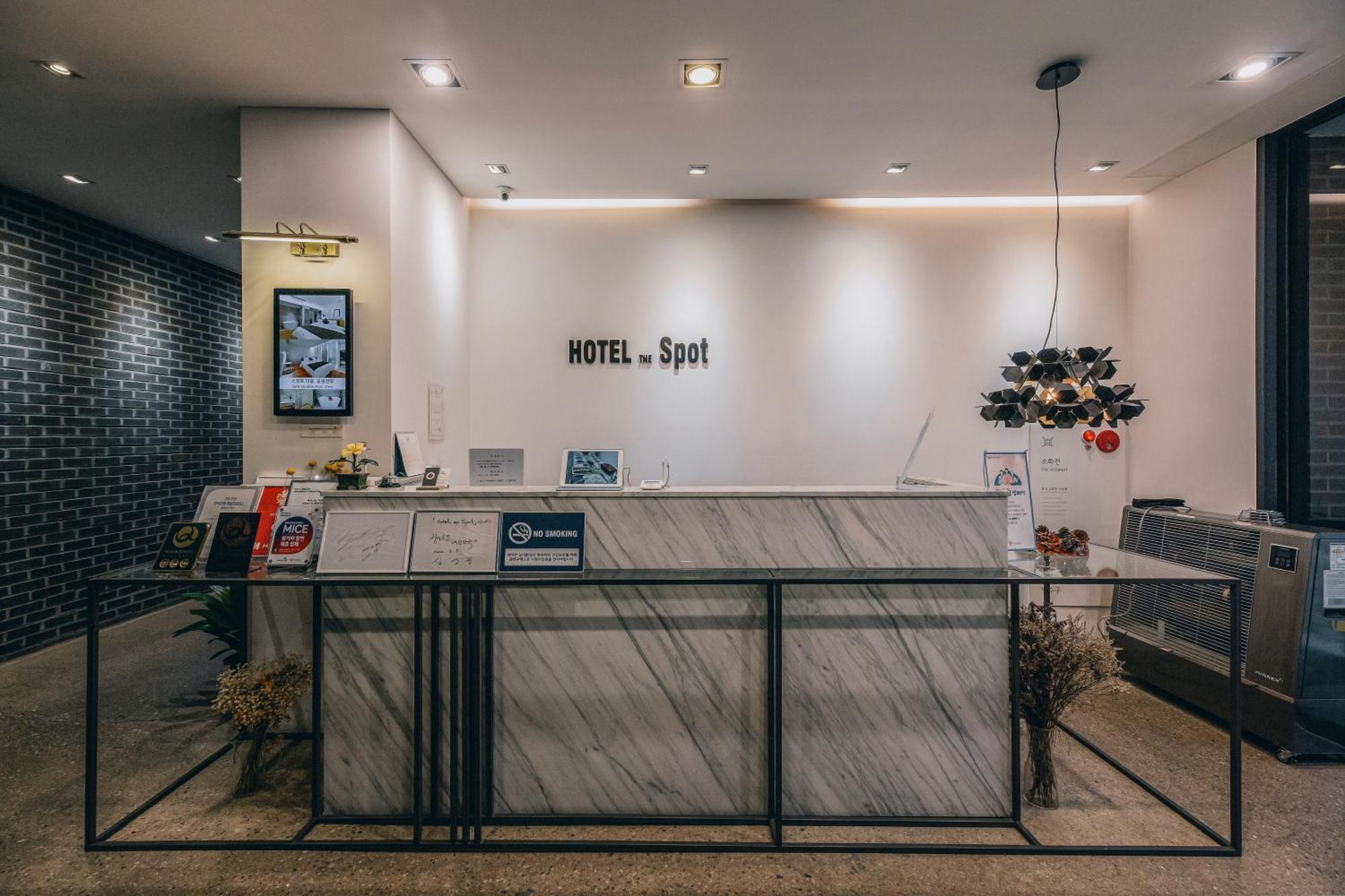 Gwangju Hotel The Spot Gwangju Metropolitan City Екстер'єр фото